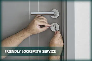 Neighborhood Locksmith Store Newtown Square, PA 610-422-2838 - abt-cont-68-1-img