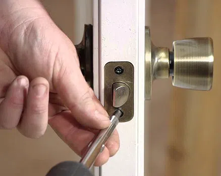 Neighborhood Locksmith Store Newtown Square, PA 610-422-2838 - expert-locksmith